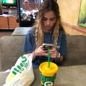 Meet your Posher, Logan